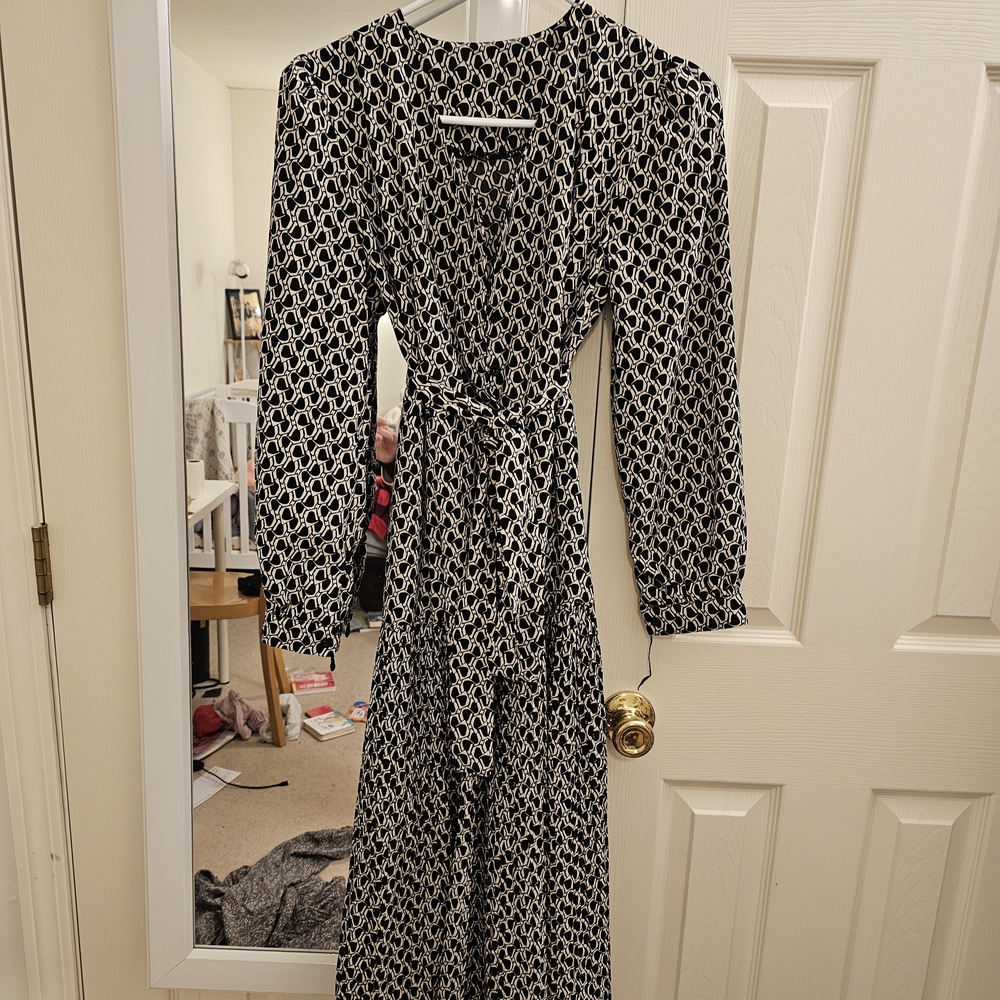 Chic Black and White Patterned Dress And More In Box